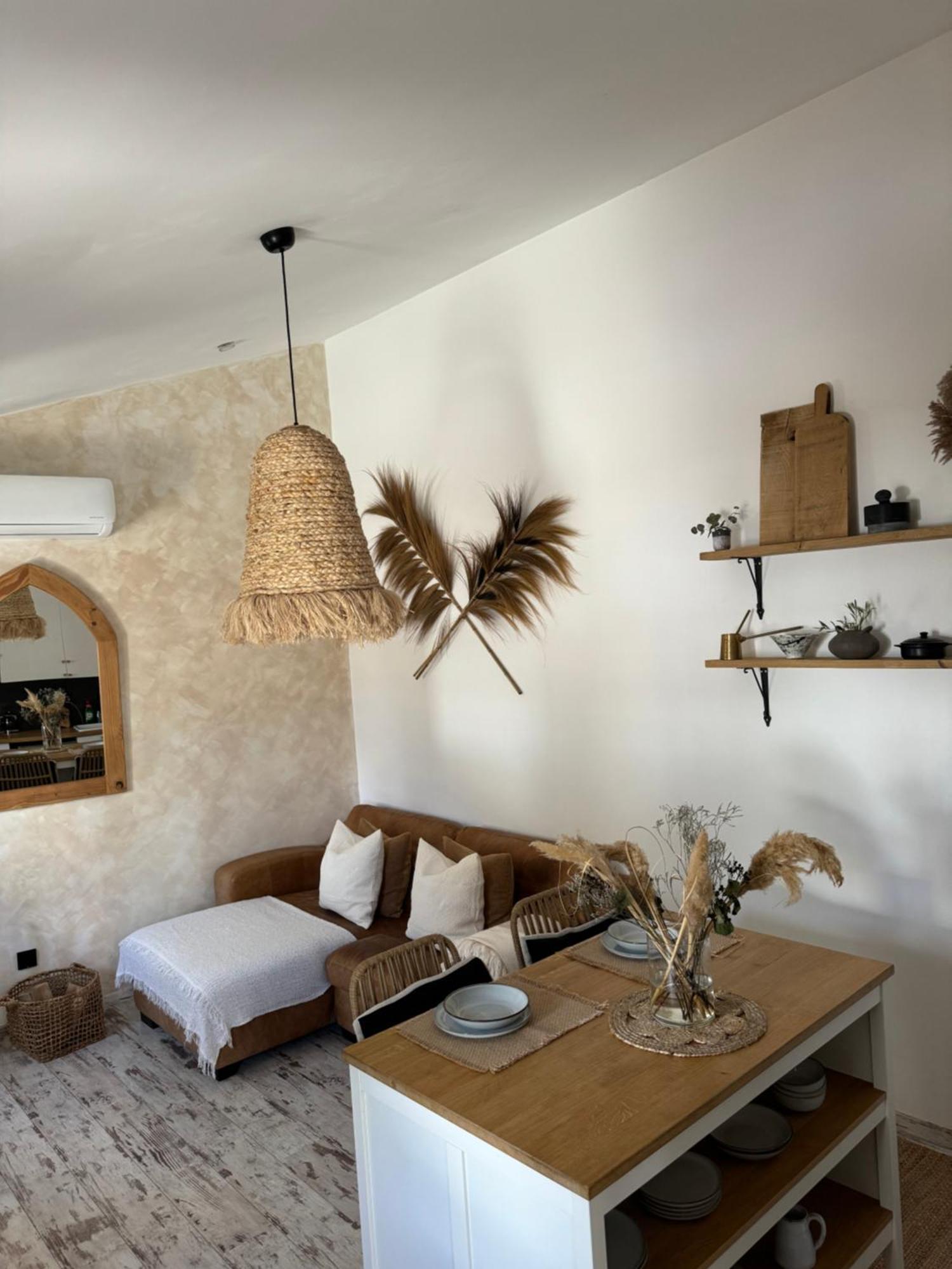 Fig&Olive Luxury One Bedroom Boutique In Pachna Limassol Bagian luar foto