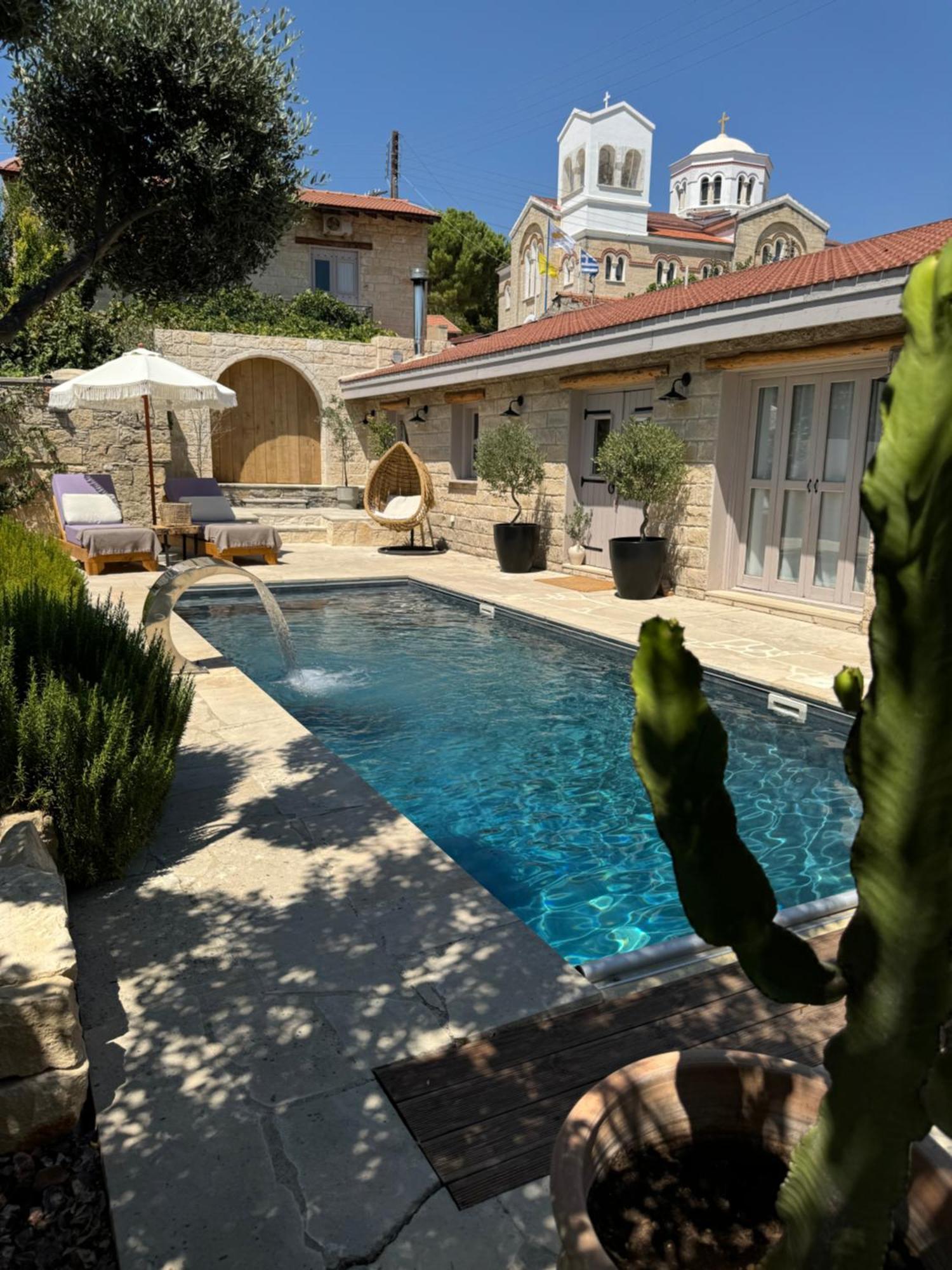 Fig&Olive Luxury One Bedroom Boutique In Pachna Limassol Bagian luar foto